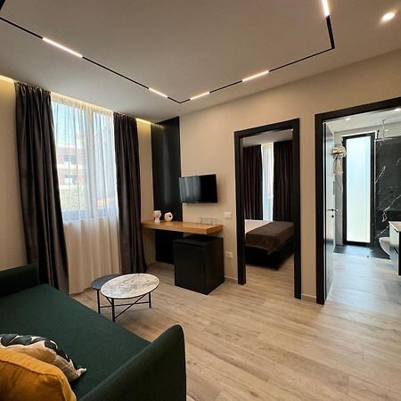 Twins Hotel วญอเรอ ภายนอก รูปภาพ