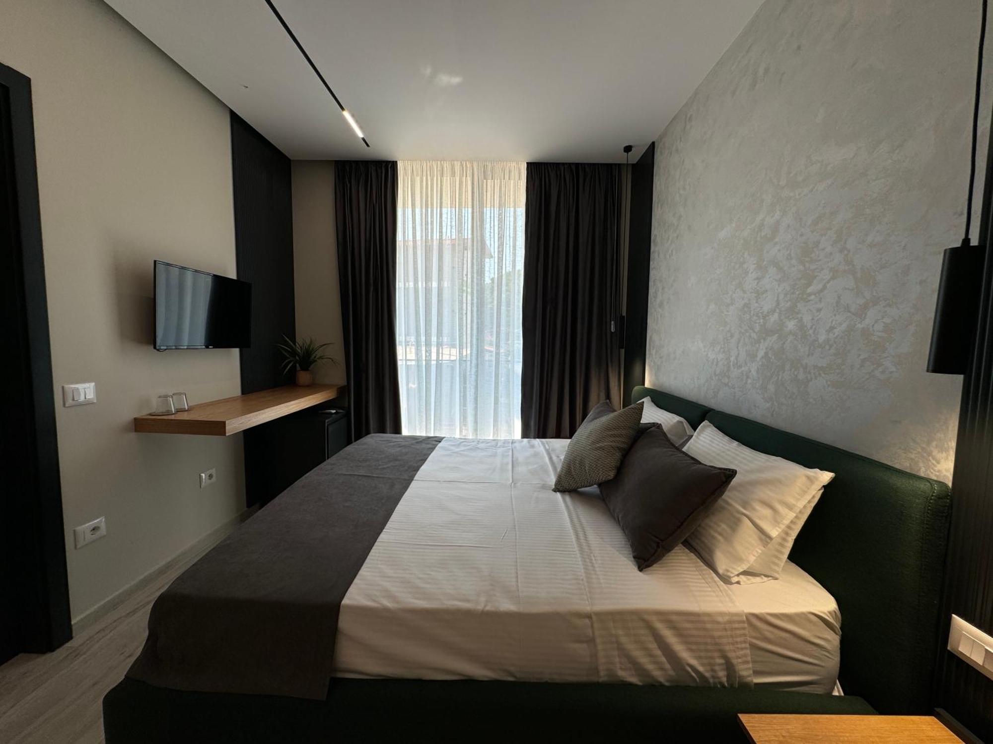 Twins Hotel วญอเรอ ภายนอก รูปภาพ