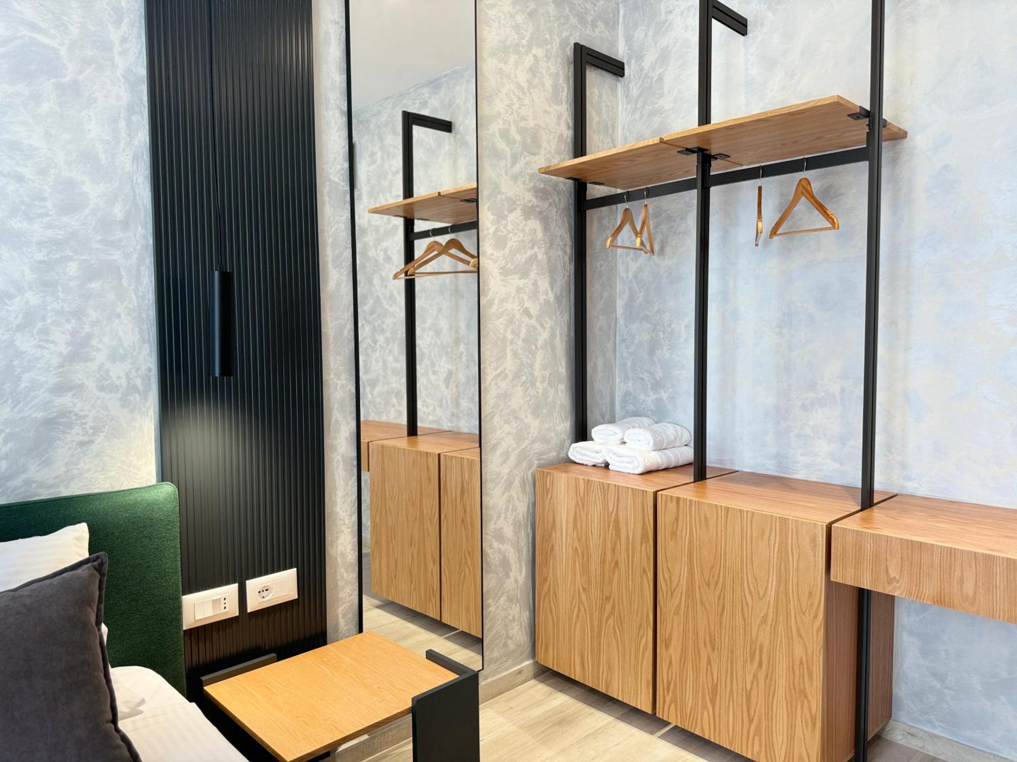 Twins Hotel วญอเรอ ภายนอก รูปภาพ