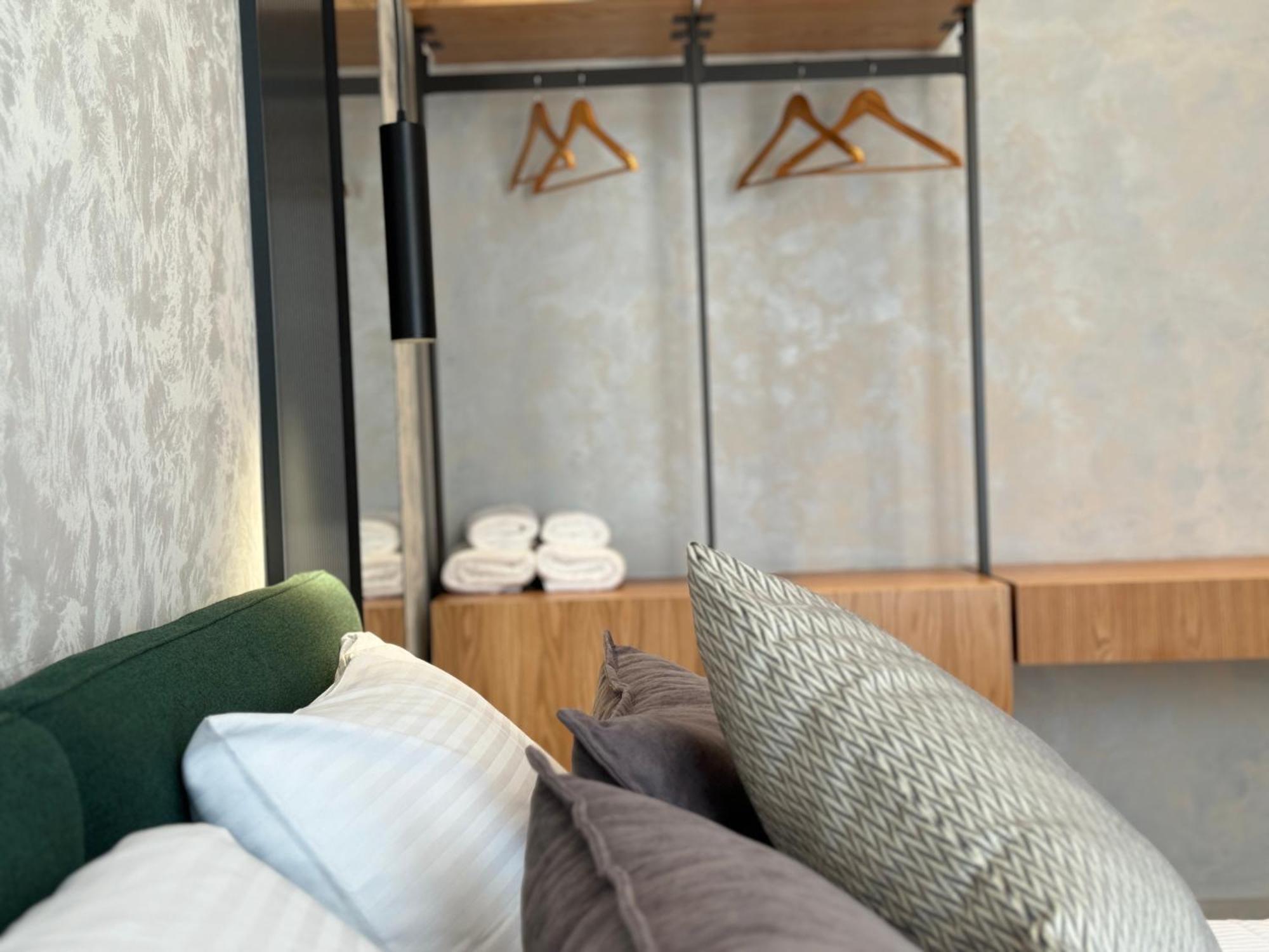 Twins Hotel วญอเรอ ภายนอก รูปภาพ