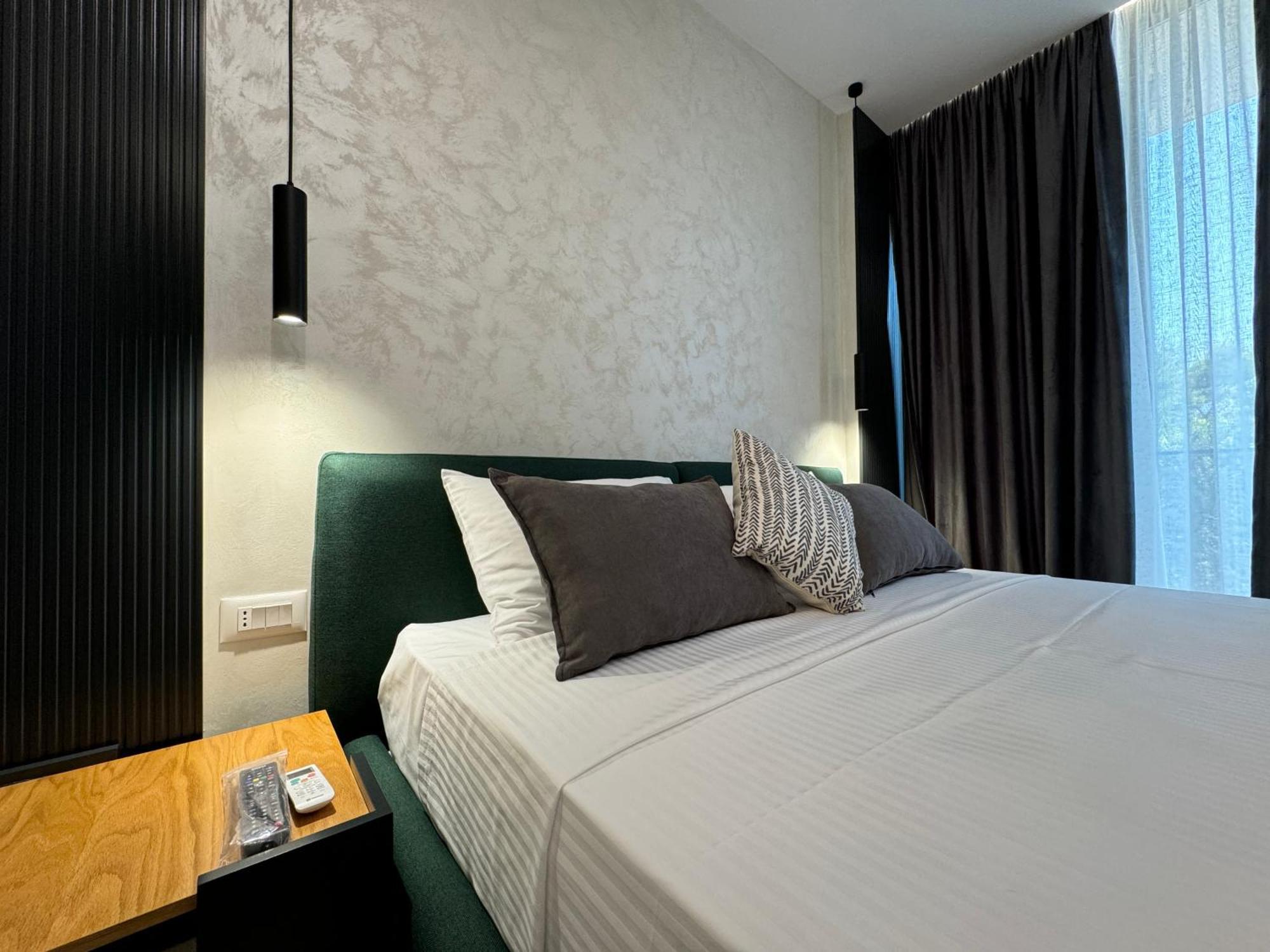 Twins Hotel วญอเรอ ภายนอก รูปภาพ