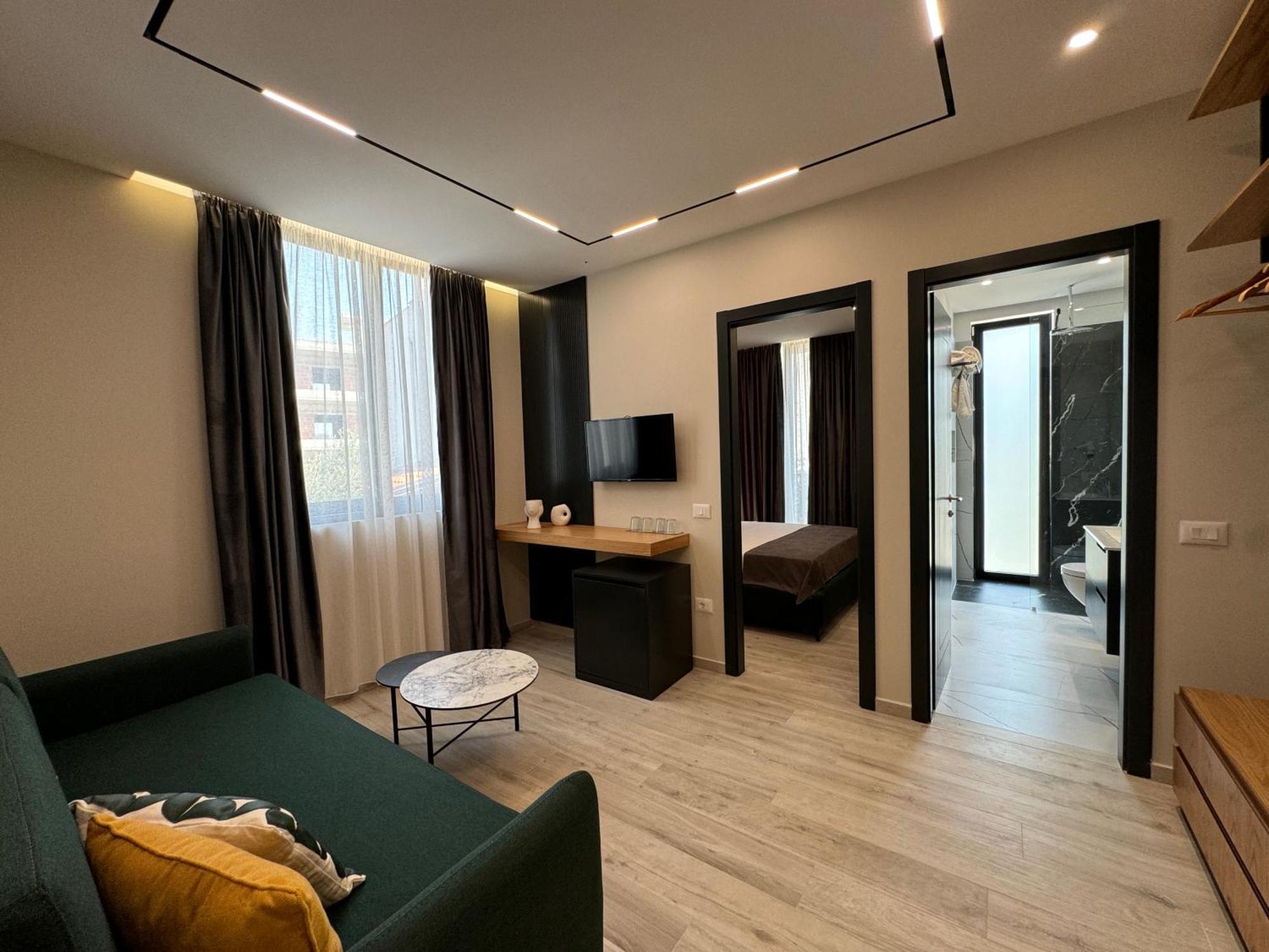 Twins Hotel วญอเรอ ภายนอก รูปภาพ