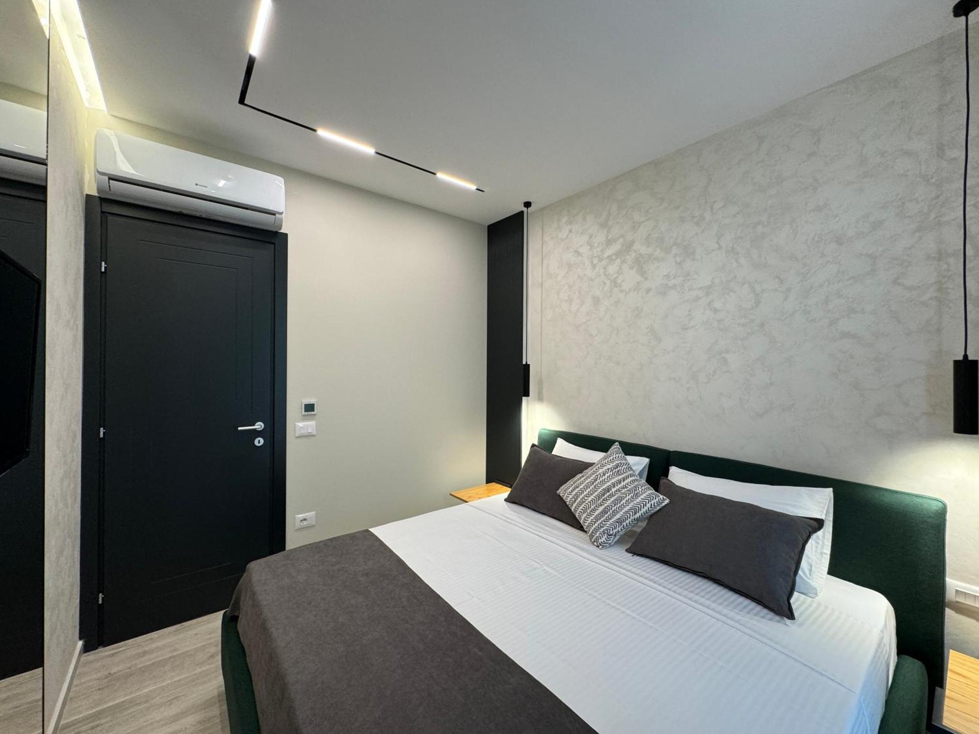 Twins Hotel วญอเรอ ภายนอก รูปภาพ