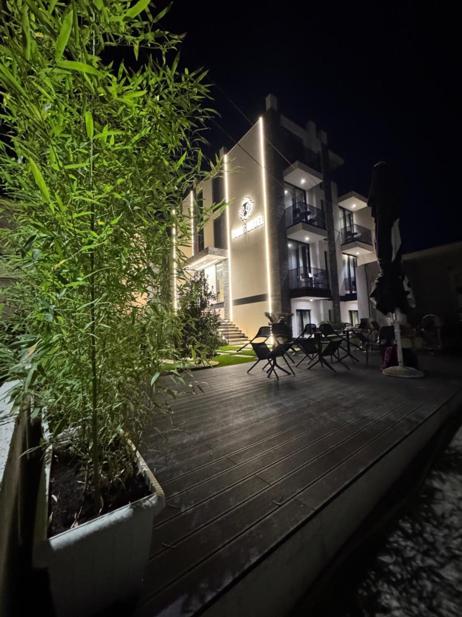 Twins Hotel วญอเรอ ภายนอก รูปภาพ